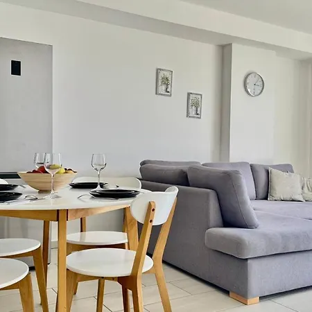 Vista View Comfort Apartment *
